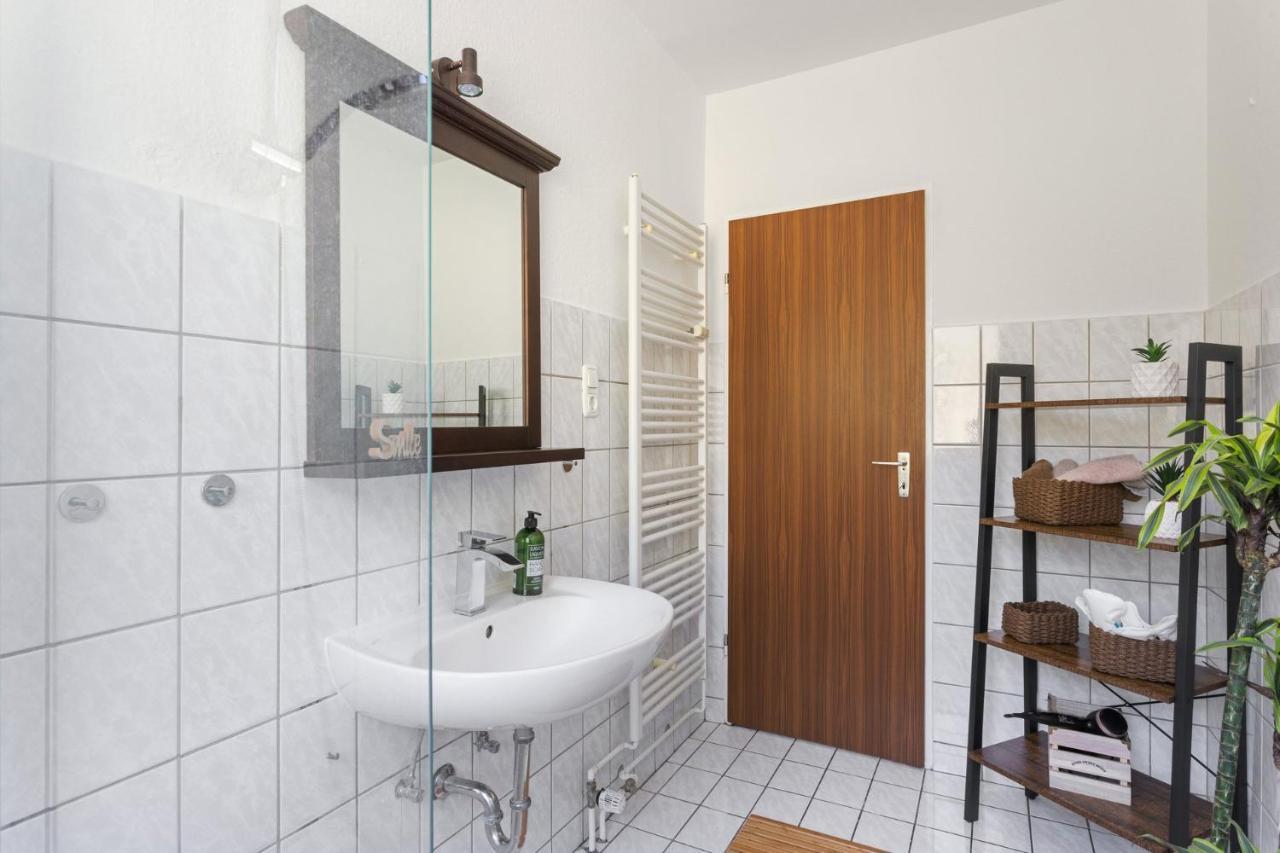 Charysma - Weserufer, Stylish, Schlafzimmer Mit Smart-Tv, 2 Parkplaetze Hamelin Dış mekan fotoğraf